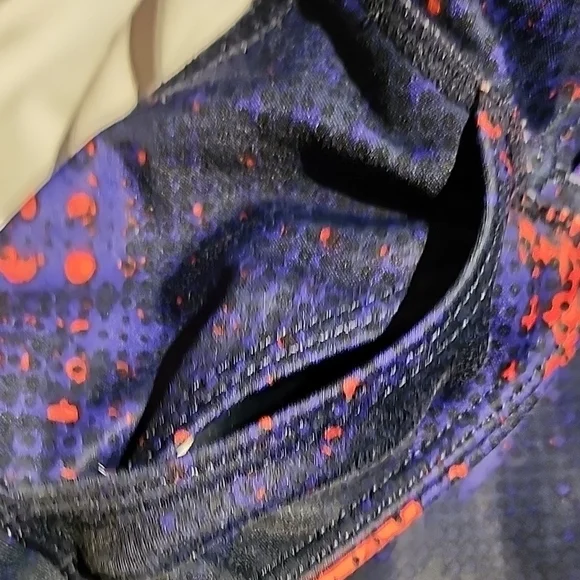 Athleta Vibrant Orange and Blue Leggings - Picture 5 of 13